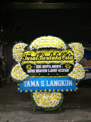 Papan Bunga Duka di Cibolang