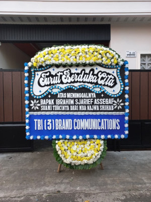 Papan Bunga Duka di Cibolang